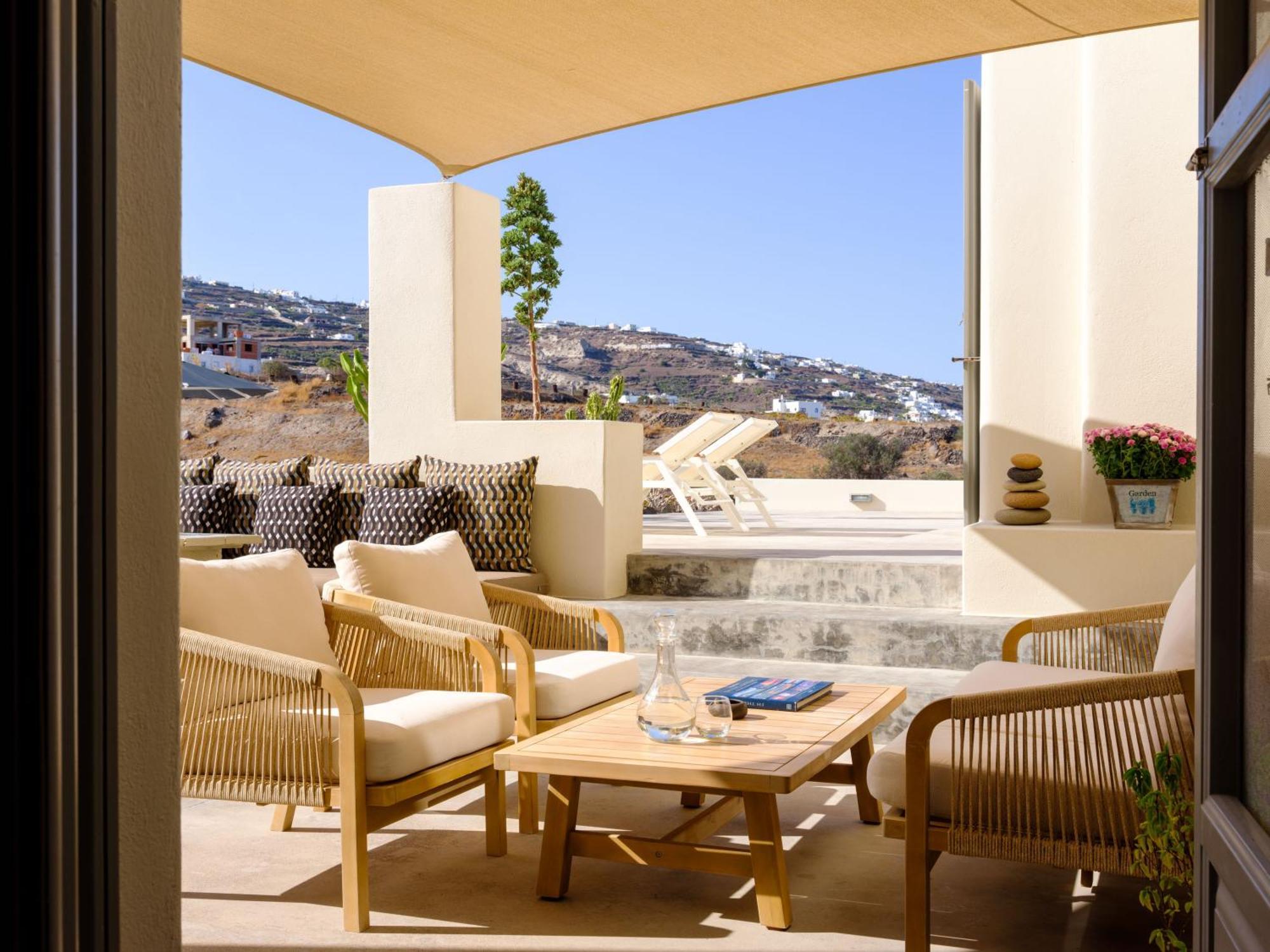 Home Of Lilies Fira  Exterior foto