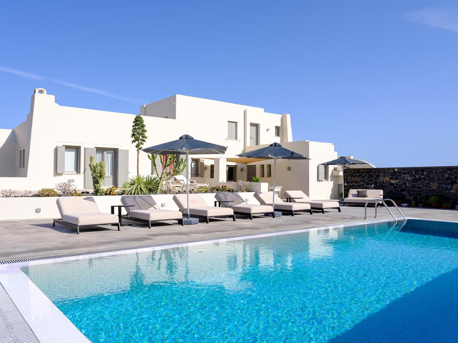 Home Of Lilies Fira  Exterior foto