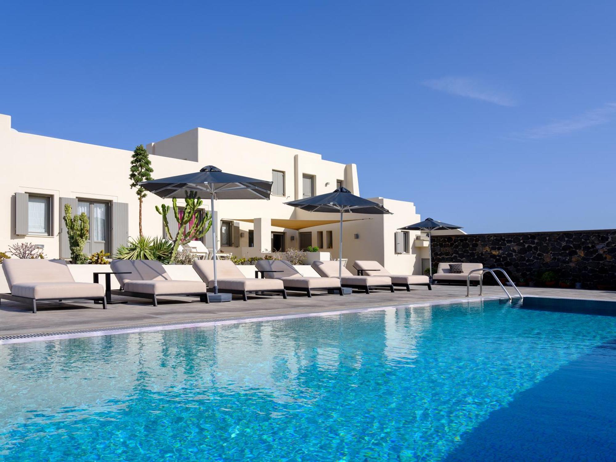 Home Of Lilies Fira  Exterior foto